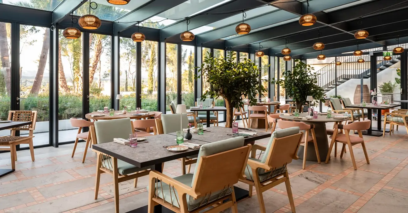 34-kimpton-aysla-by-gras-reynes-arquitectos-©TomeuCanyellasPhotography-scaled 1