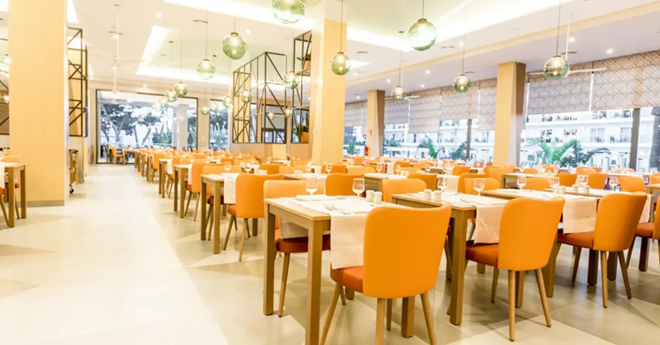 7_HOTEL-RIU-PLAYA-PARK-1 1