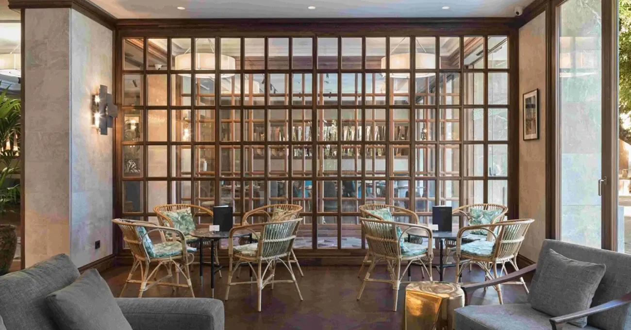 salon-web-scaled-e1713796701444-1920x912-1 1