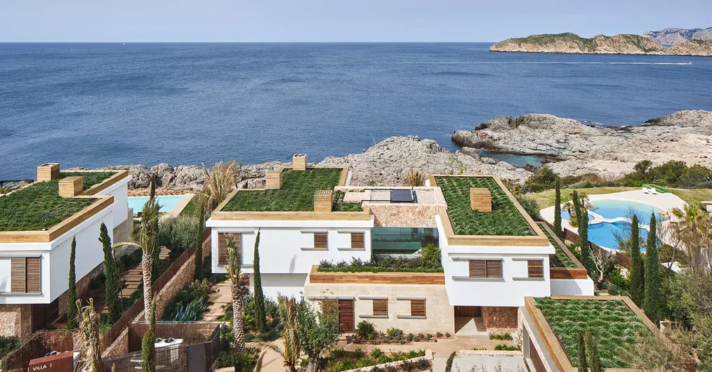 4-cap-adriano-by-grasreynesarquitectos-scaled-1
